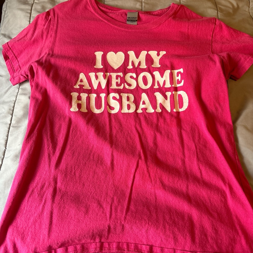 Gildan Kids Hot Pink Graphic Tee